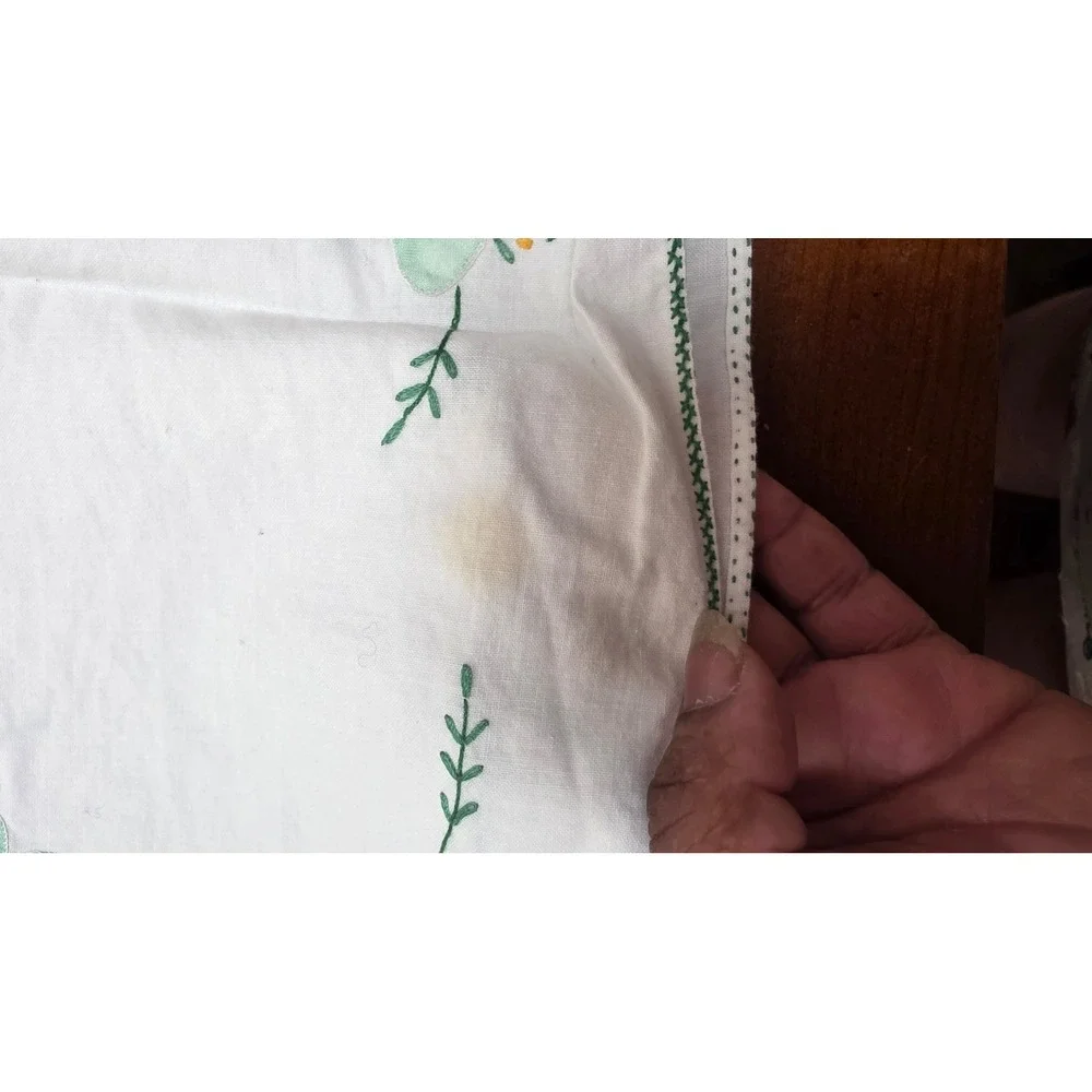 Vintage Hand Embroidered Table Linens Set White Green Floral Runner Napkins 2pc